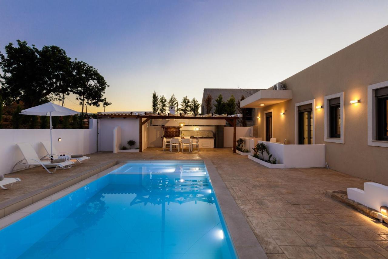 Aerin Villa, A Sublime Sanctuary, By Thinkvilla Roupai Bagian luar foto